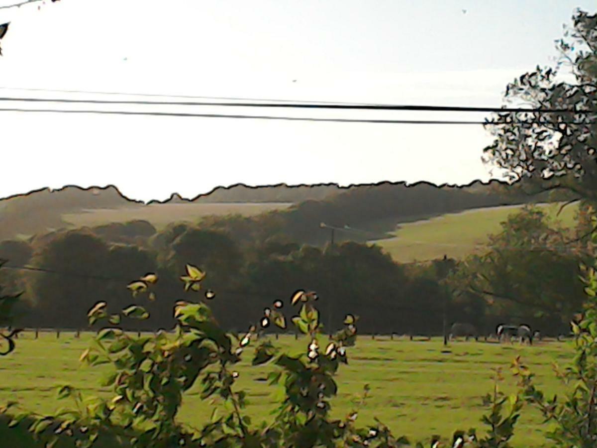 Alvediston The Crown Inn מראה חיצוני תמונה