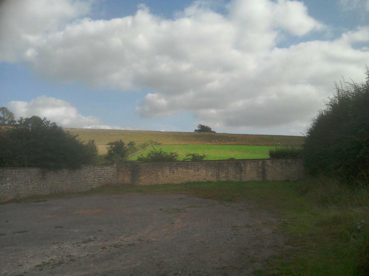 Alvediston The Crown Inn מראה חיצוני תמונה