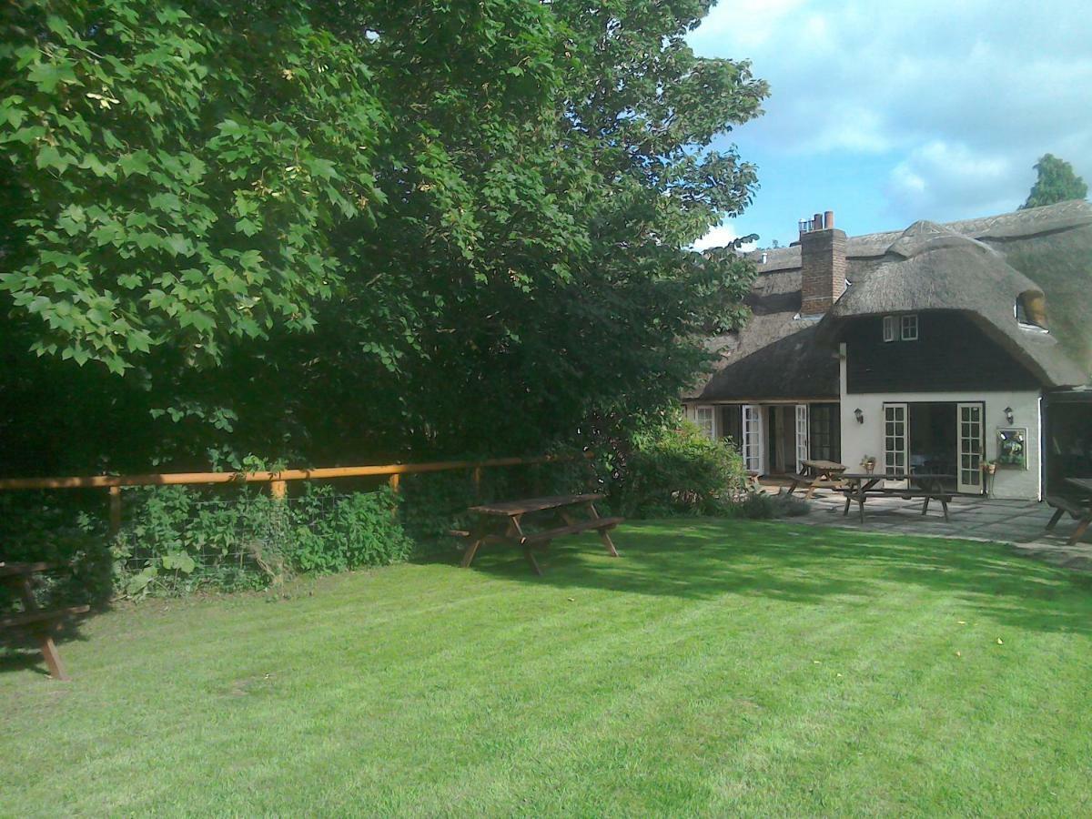 Alvediston The Crown Inn מראה חיצוני תמונה